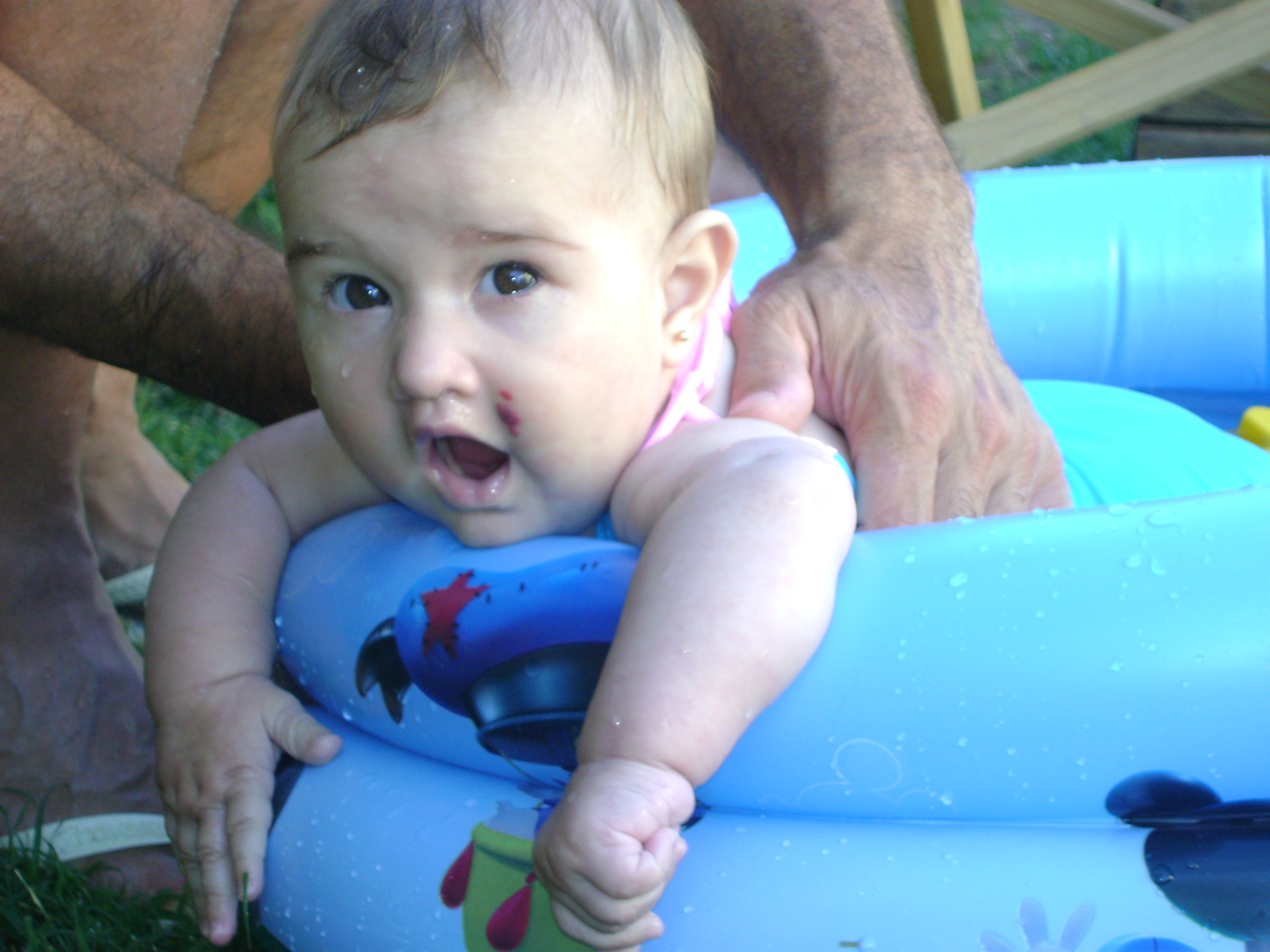 fotos/2010-12-08 - Iara bici y pileta/DSC03036.JPG